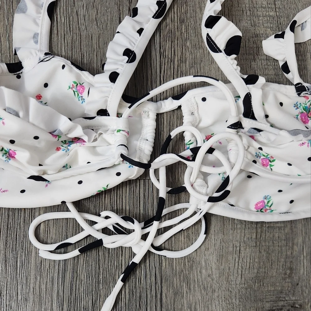 New!For Love and Lemons‎ Rosemary Floral Polka Dot Bikini Top